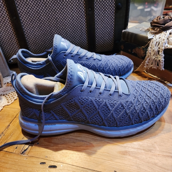 APL Techloom Phantom Knit Athletic Running Shoes - Picture 3 of 13